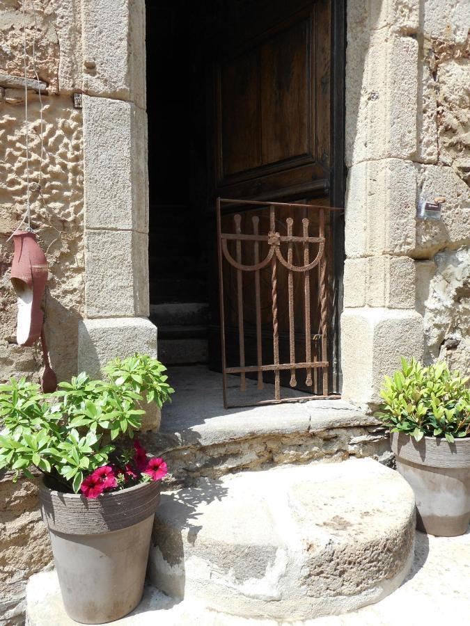 The Tavern Castelnau-Pégayrols Екстериор снимка