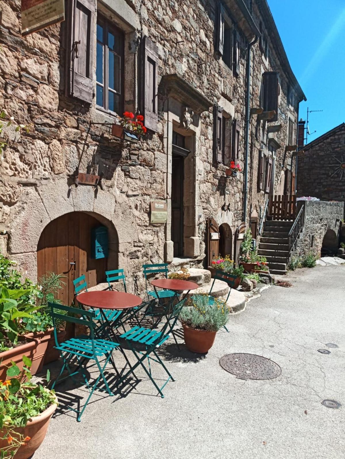 The Tavern Castelnau-Pégayrols Екстериор снимка