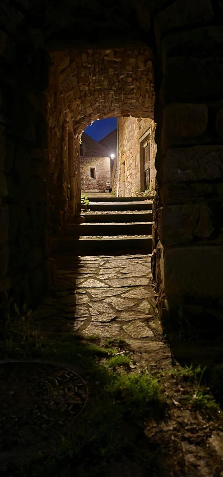 The Tavern Castelnau-Pégayrols Екстериор снимка